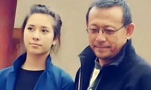 姜文31岁女儿结婚，姜一郎小腹凸起疑怀孕，外国女婿身份曝光